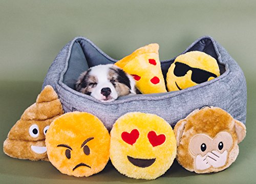 New ZippyPaws NomNomz Squeaky Plush | Pizza, Small/Medium
